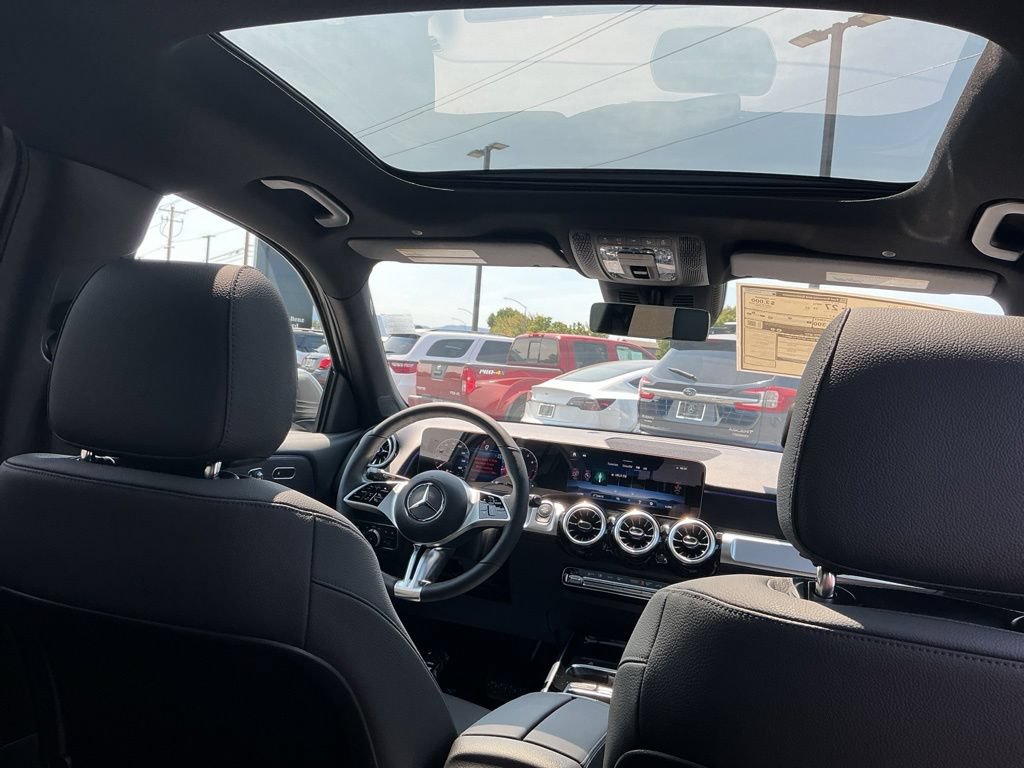 New 2026 Mercedes-Benz GLB 250 4MATIC image 21