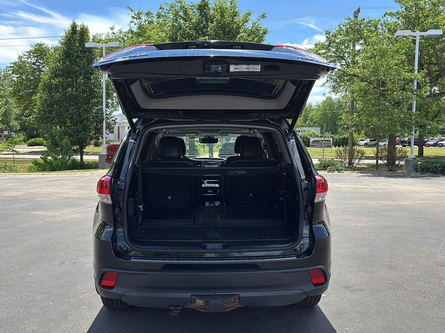 Used 2019 Toyota Highlander XLE AWD/4WD image 24