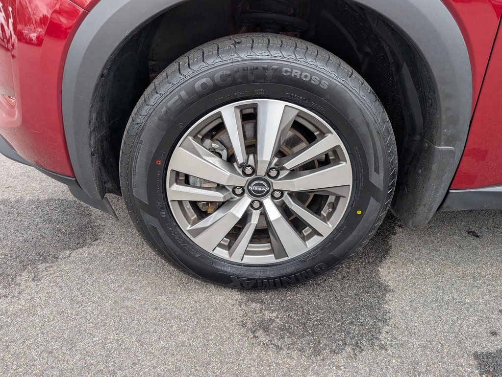 Used 2023 Nissan Pathfinder SL AWD/4WD image 11