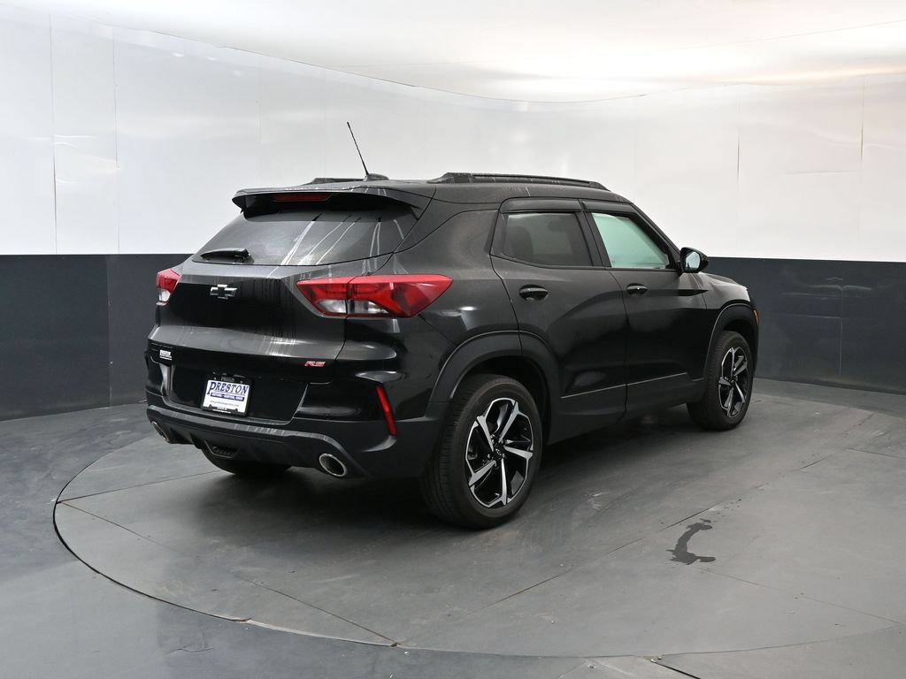 Used 2023 Chevrolet TrailBlazer RS w/ Sun and Liftgate Package AWD/4WD image 5