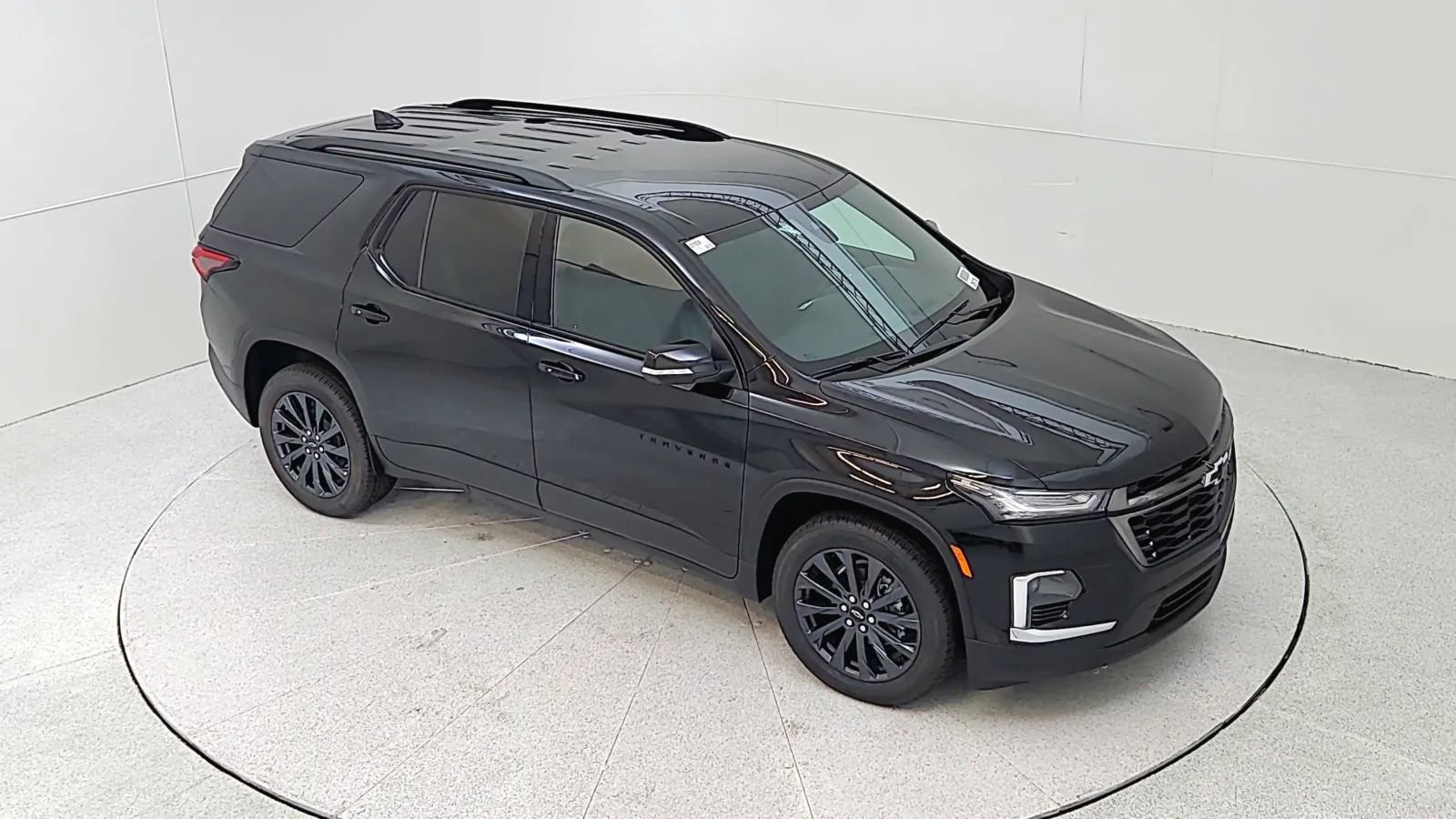 Used 2023 Chevrolet Traverse RS image 44