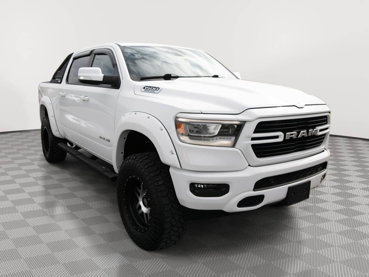 Used 2019 RAM 1500 Big Horn AWD/4WD image 3