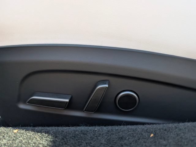 Used 2025 Tesla Model 3 Performance AWD/4WD image 17