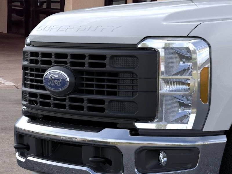 New 2026 Ford F250 XL w/ XL Chrome Package RWD image 17