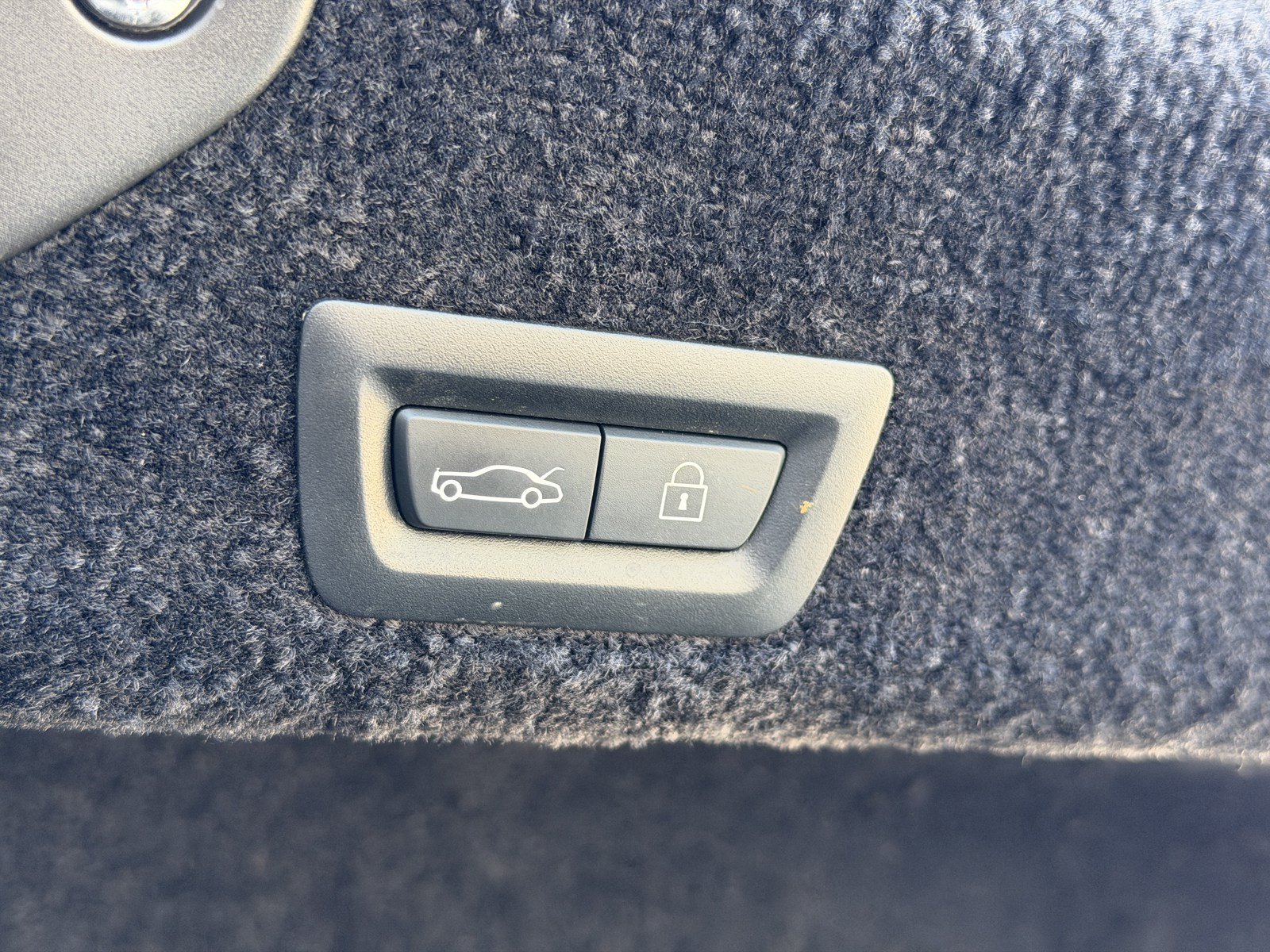 Used 2018 Rolls-Royce Wraith RWD image 41