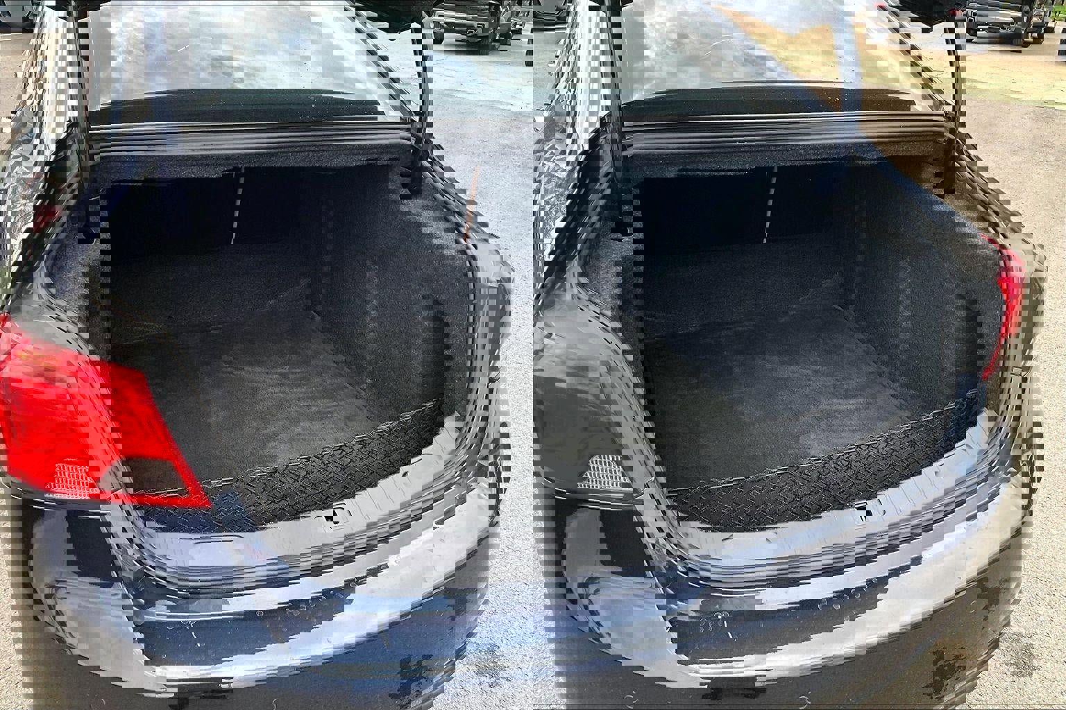 Used 2015 Chevrolet Impala LTZ image 4