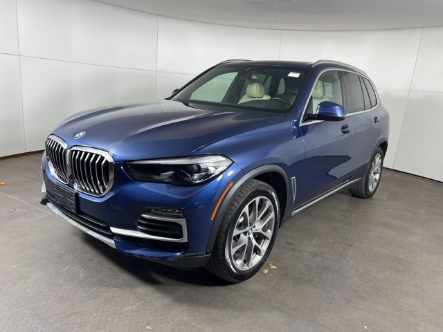 Used 2021 BMW X5 xDrive40i w/ Premium Package image 3