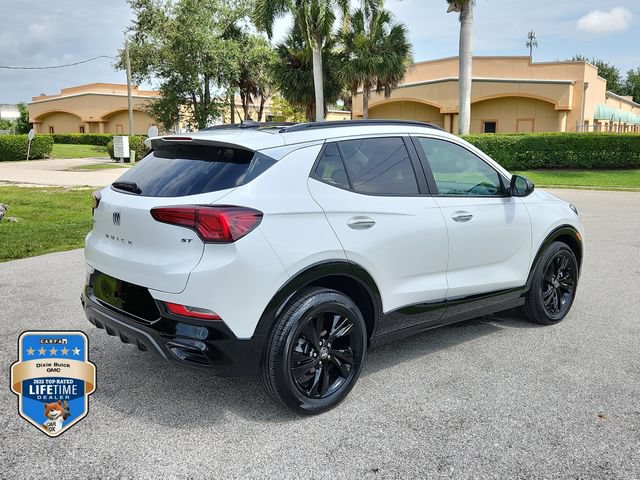 Certified 2024 Buick Encore GX Sport Touring w/ Comfort Package FWD image 4