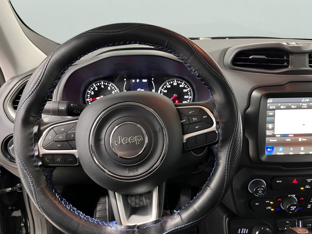 Used 2023 Jeep Renegade Latitude AWD/4WD image 15