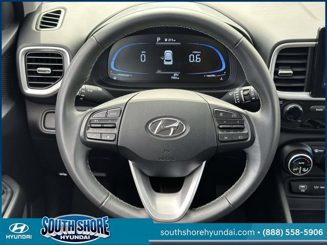 Certified 2025 Hyundai Venue SEL FWD image 15