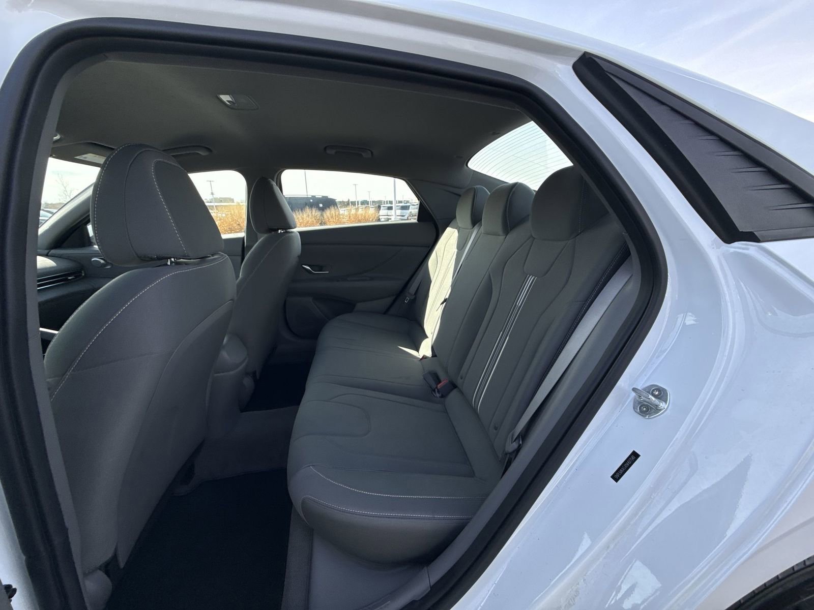 Used 2022 Hyundai Elantra SEL w/ Cargo Package image 22