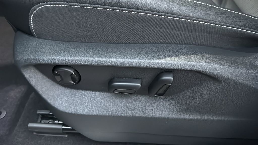 New 2026 Volkswagen Atlas SE FWD image 25