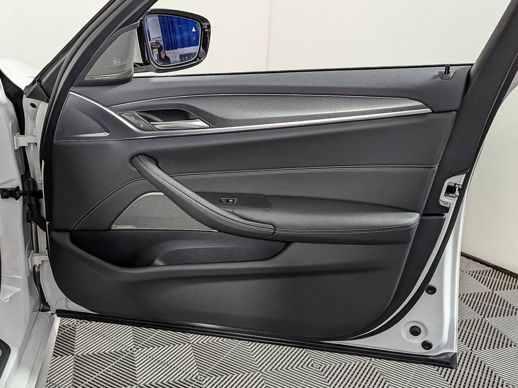 Certified 2023 BMW 530e xDrive w/ Premium Package image 41