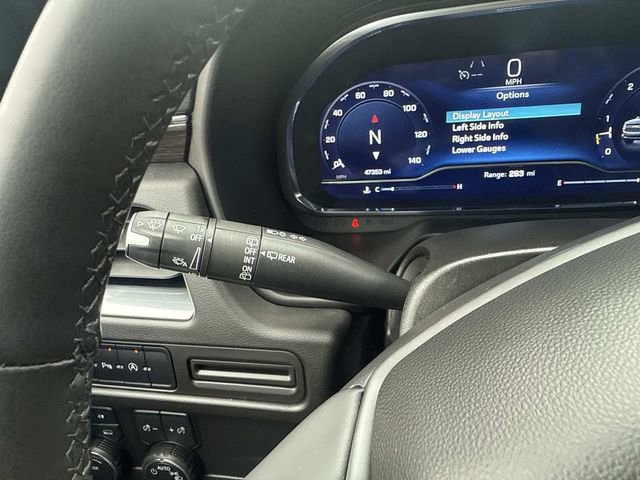 Used 2024 Chevrolet Suburban LT image 33