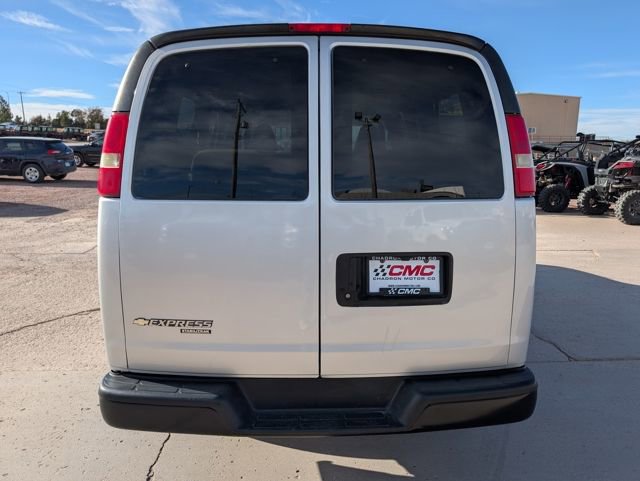 Used 2016 Chevrolet Express 2500 LS image 3