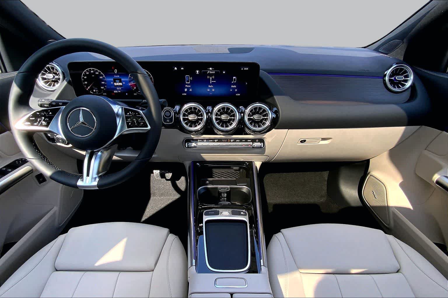 New 2026 Mercedes-Benz GLA 250 4MATIC image 5