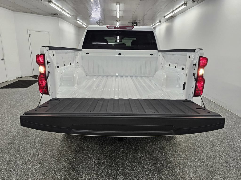 Used 2026 Chevrolet Silverado 1500 Custom AWD/4WD image 7