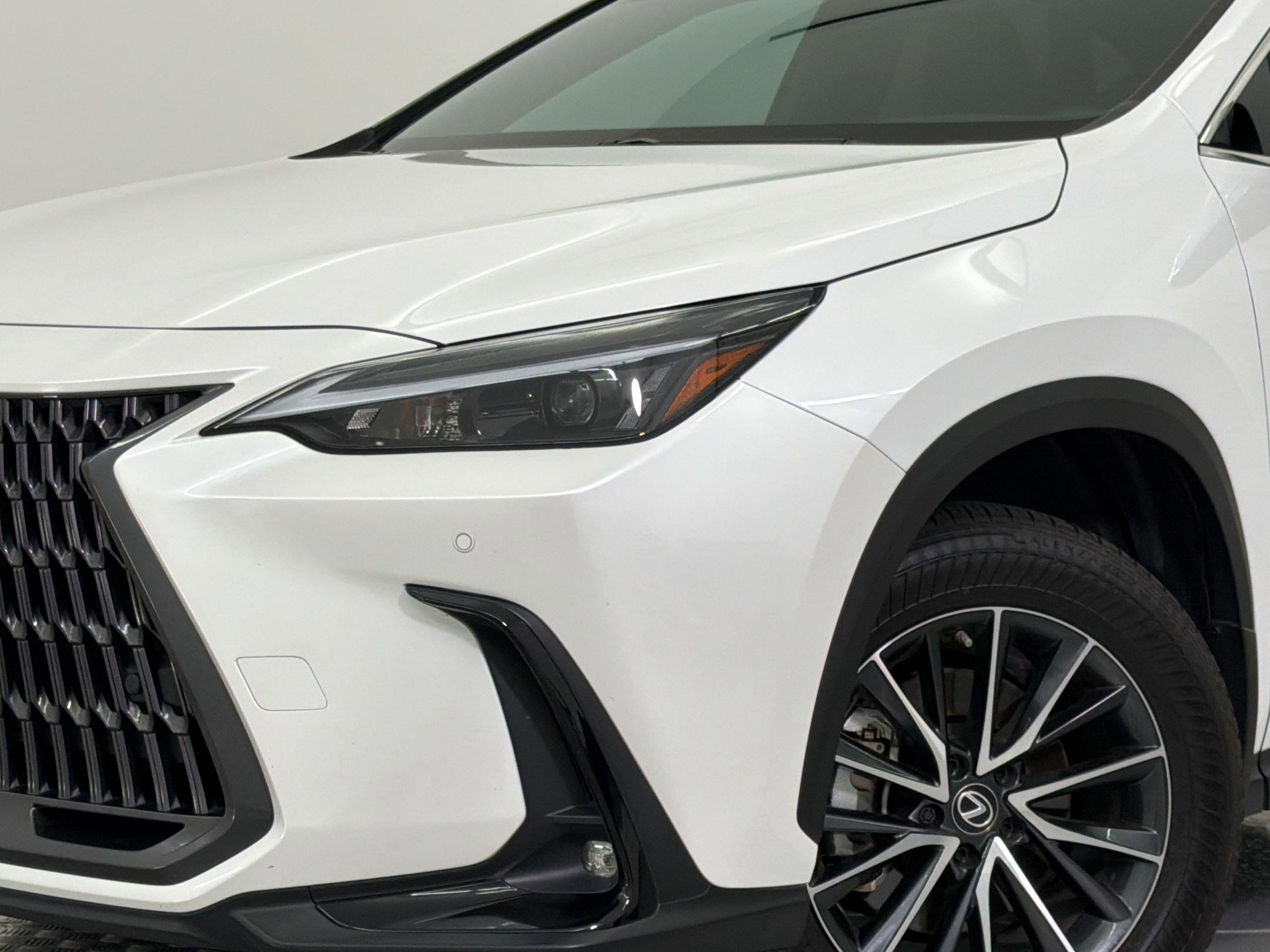 Used 2023 Lexus NX 250 FWD image 11