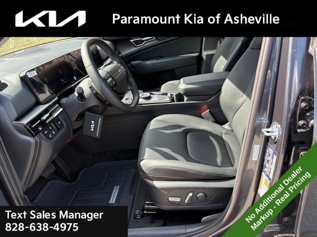 New 2026 Kia Sportage EX image 18