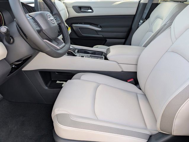 New 2026 Nissan Pathfinder SL FWD image 10