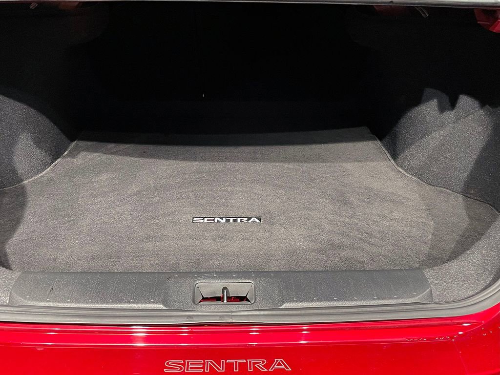 Used 2021 Nissan Sentra SV image 13