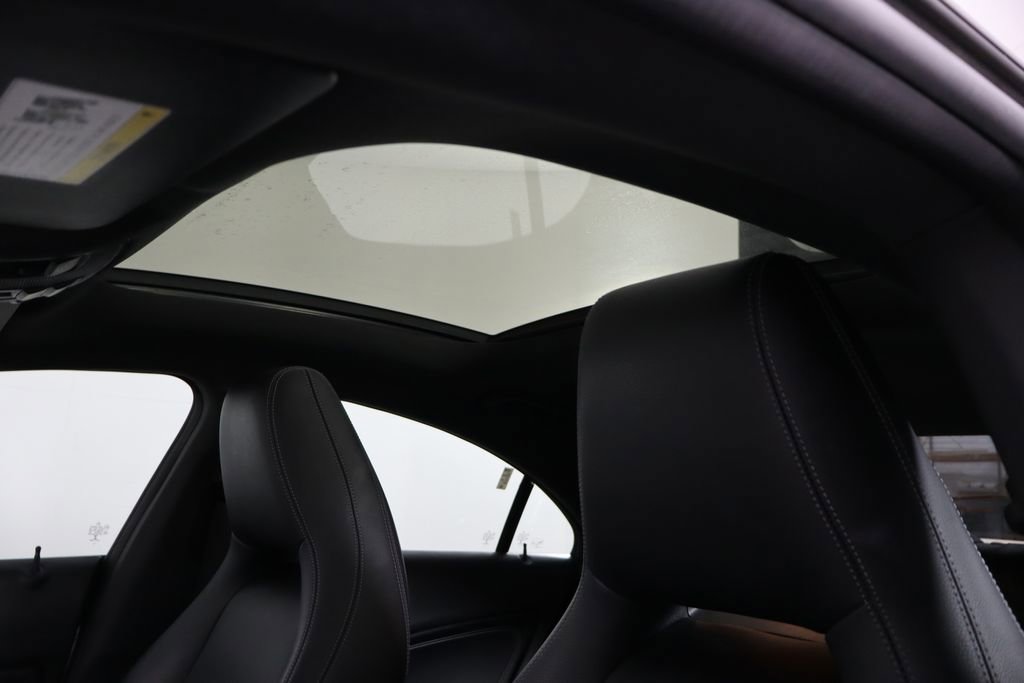 Used 2019 Mercedes-Benz CLA 250 image 17
