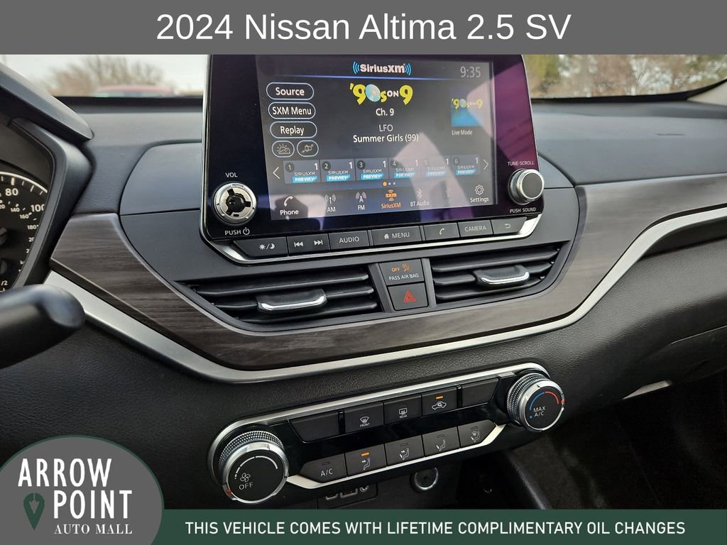Used 2024 Nissan Altima 2.5 SV image 25