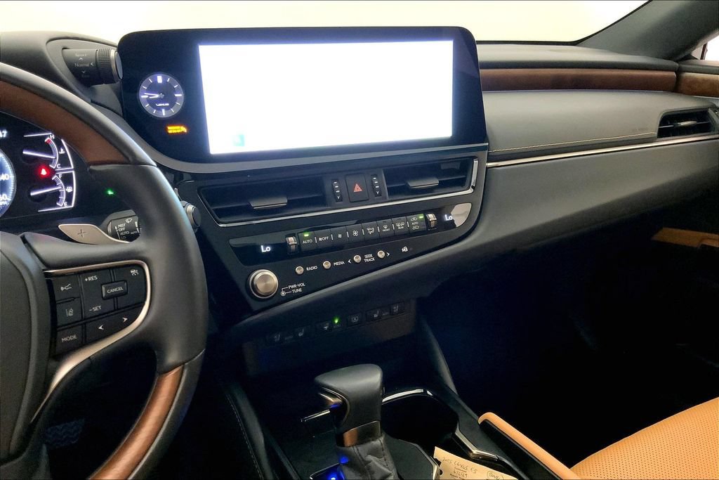 Used 2025 Lexus ES 350 Ultra Luxury w/ Accessory Package (Z2) FWD image 5
