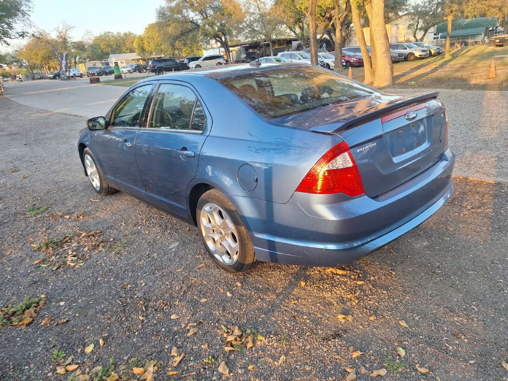 Used 2010 Ford Fusion SE image 4