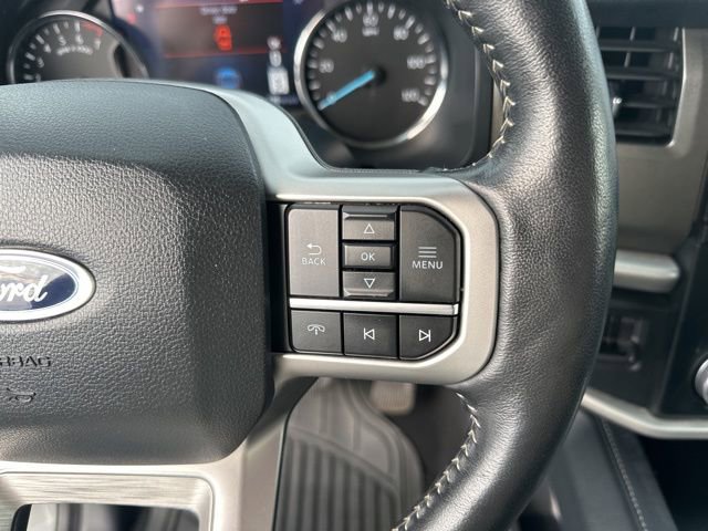 Used 2024 Ford Expedition XLT image 16