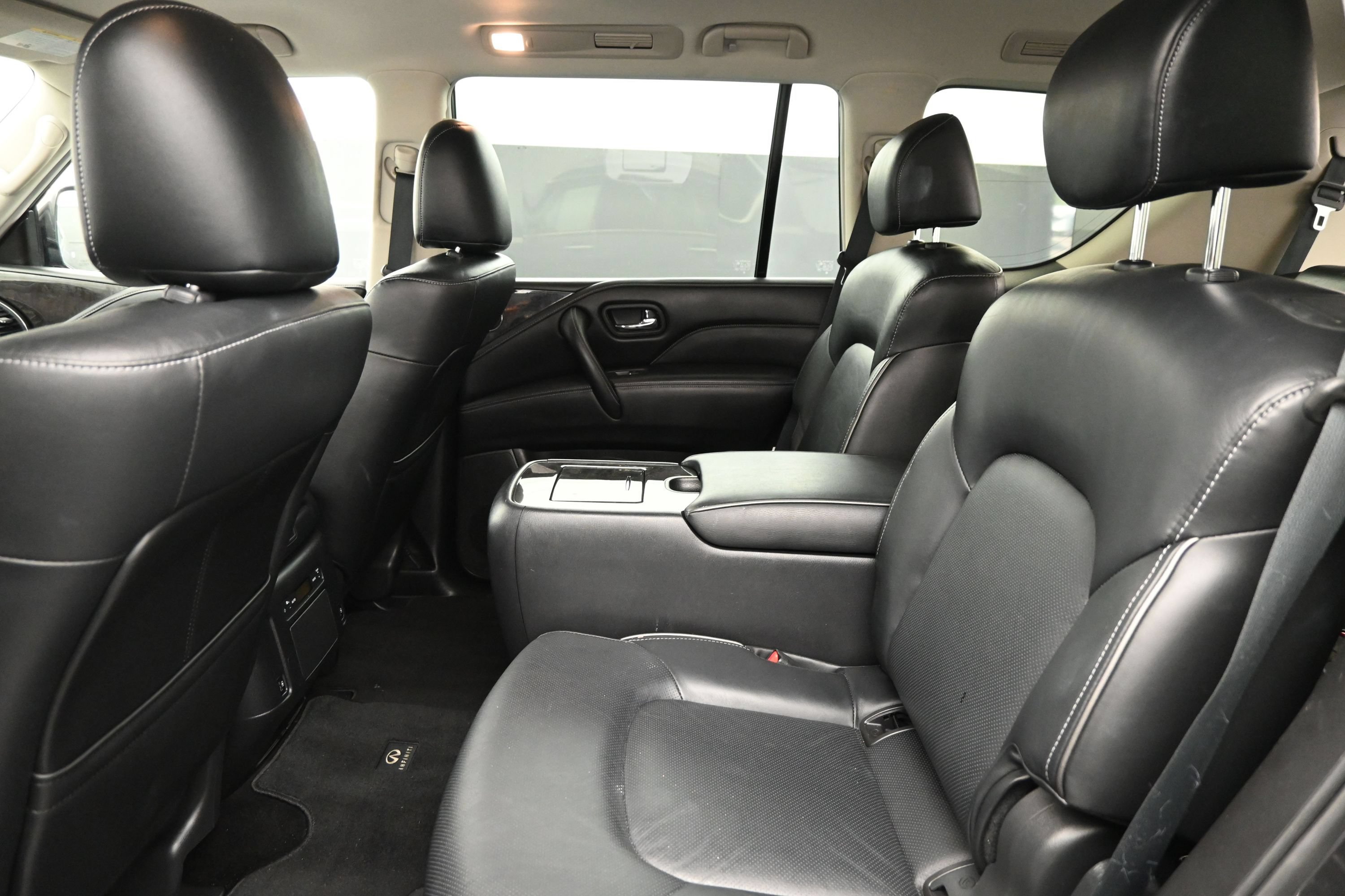 Used 2024 INFINITI QX80 Luxe AWD/4WD image 17