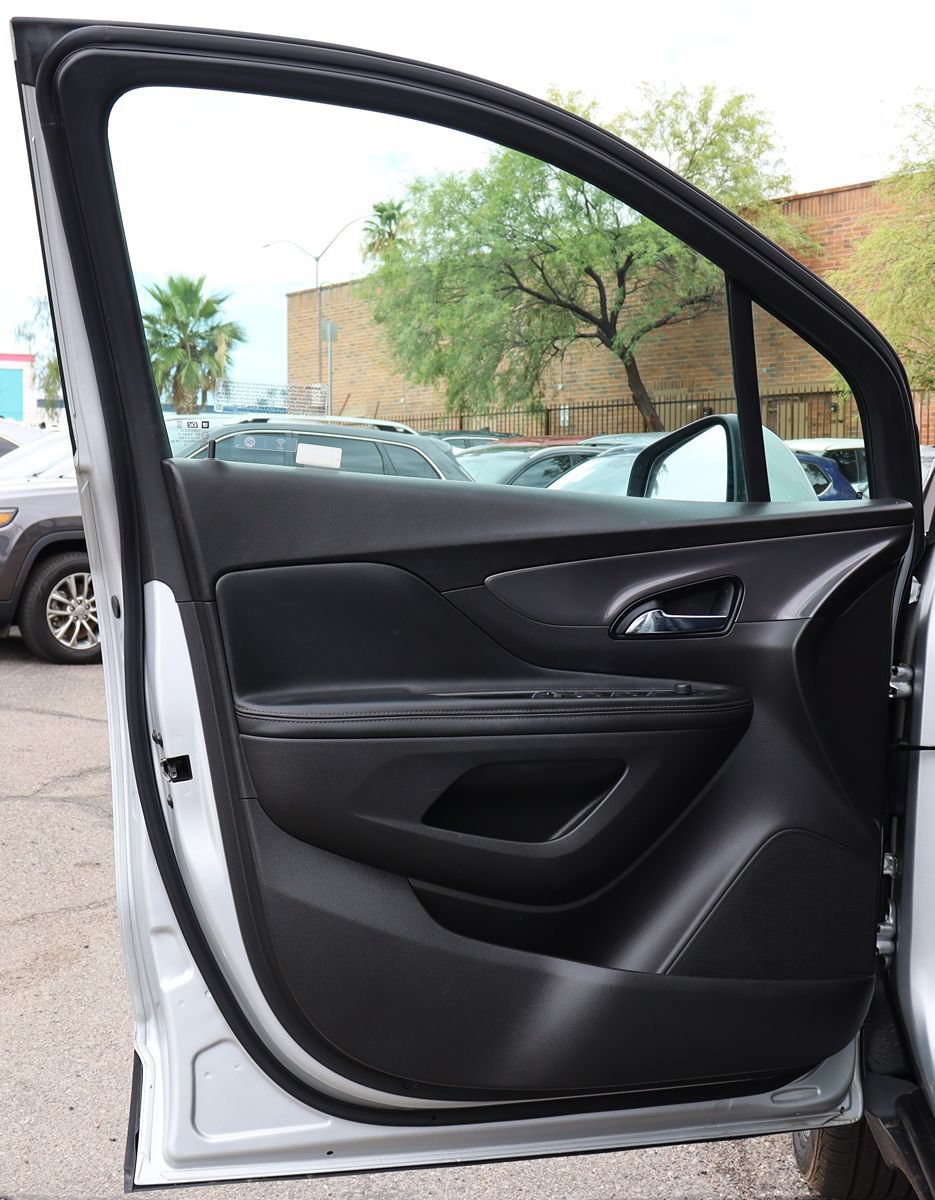 Used 2021 Buick Encore Preferred w/ Safety Package II FWD image 36