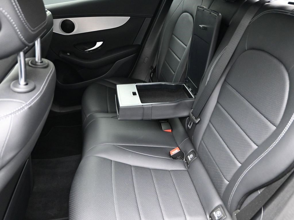 Used 2022 Mercedes-Benz GLC 300 4MATIC Coupe image 15