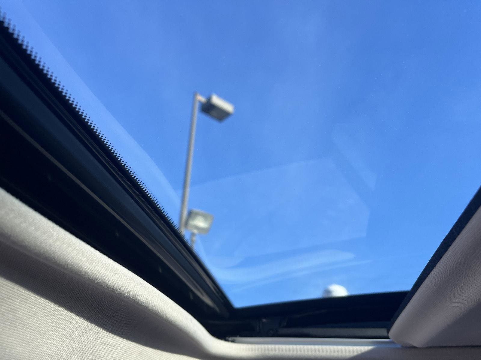 Used 2018 Mitsubishi Outlander GT AWD/4WD image 18