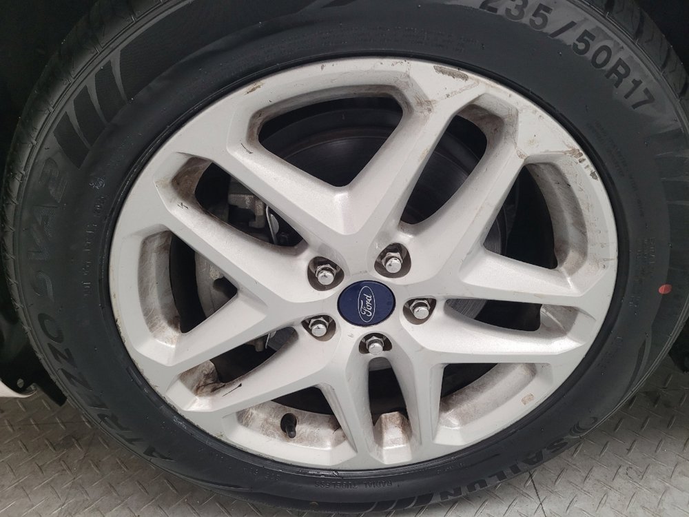Used 2016 Ford Fusion SE FWD image 31