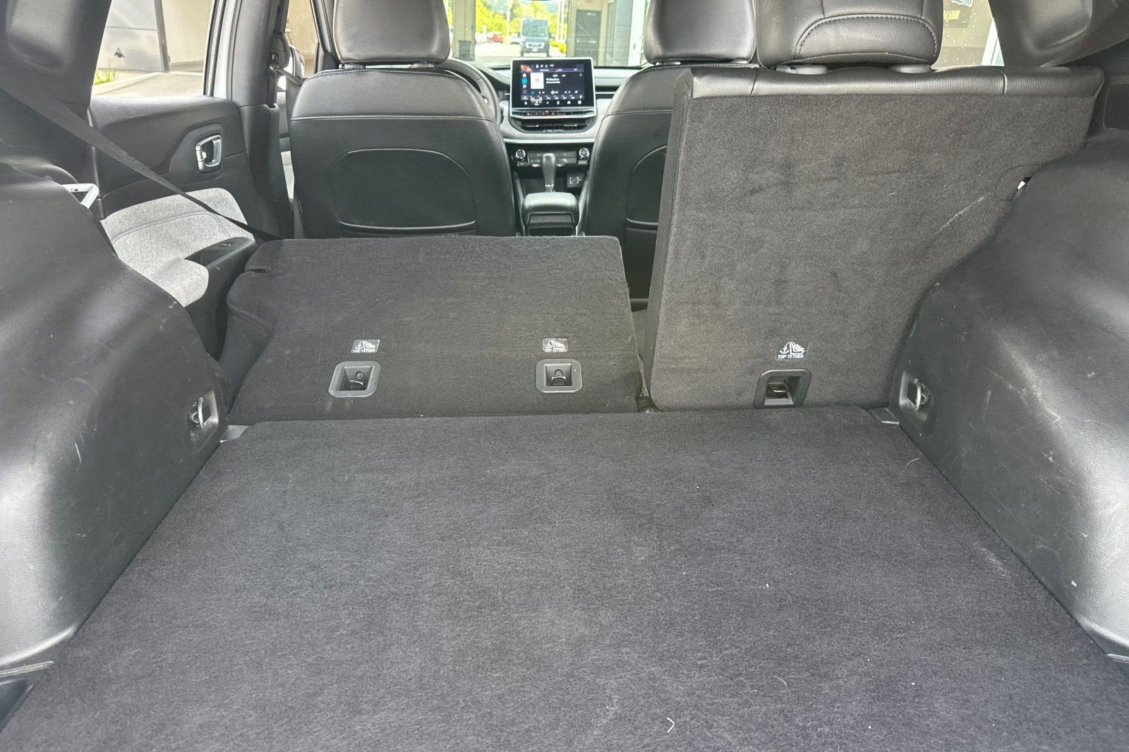 Used 2024 Jeep Compass Latitude image 18