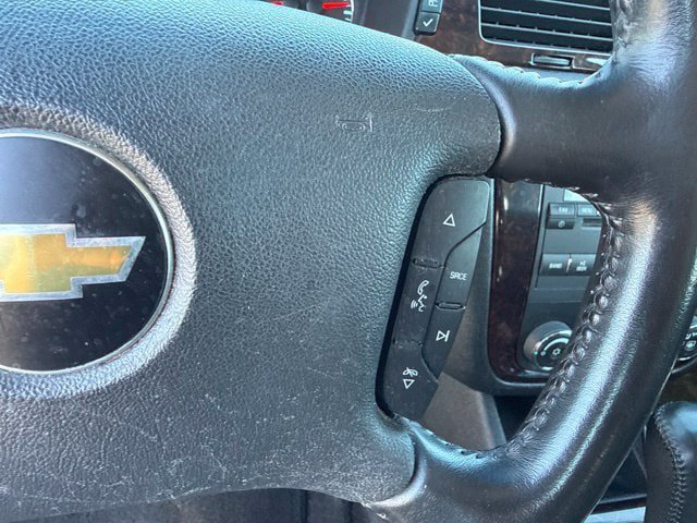 Used 2012 Chevrolet Impala LTZ FWD image 20
