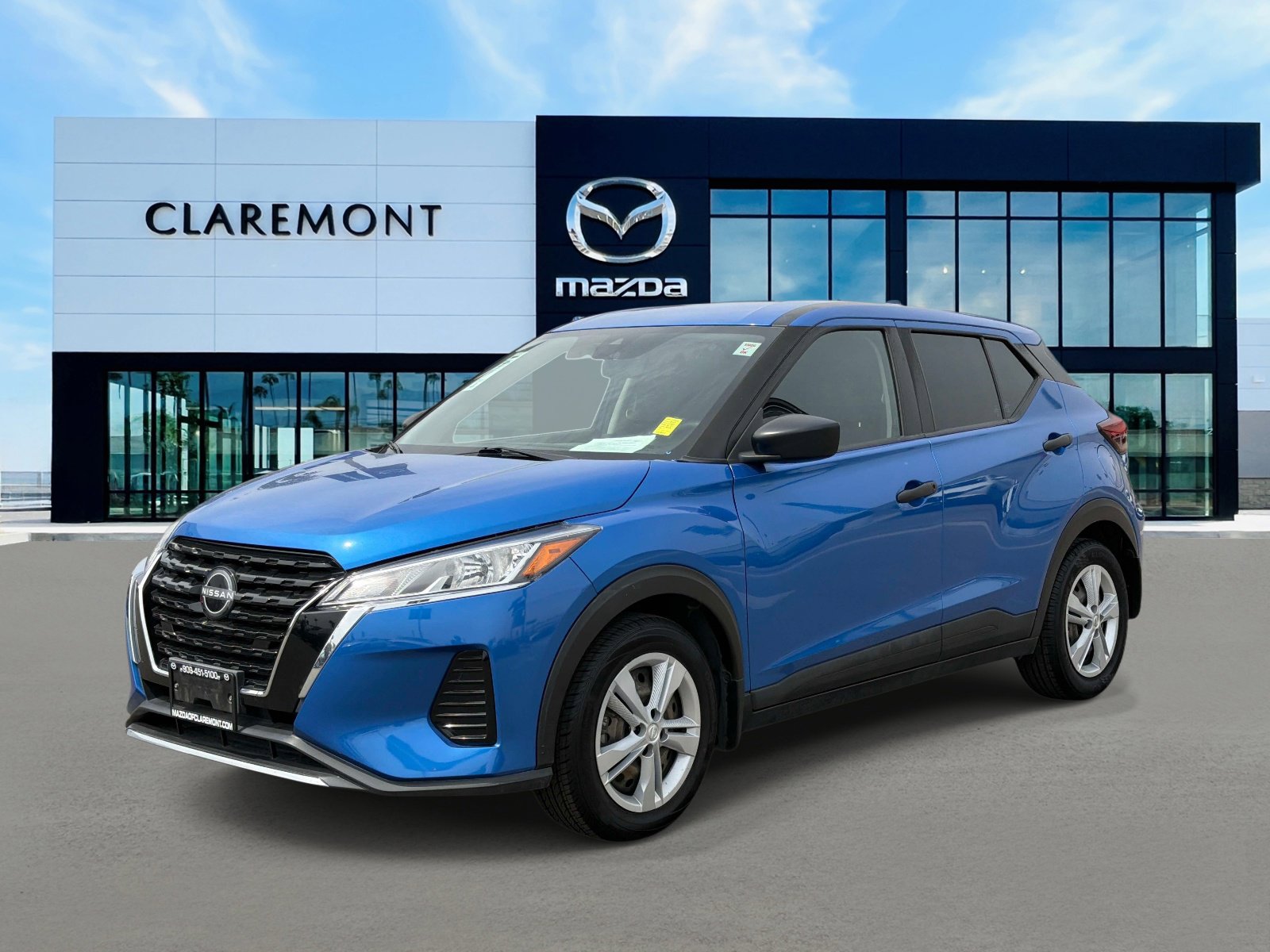 Used 2022 Nissan Kicks S w/ Interior Electronics Package image 3