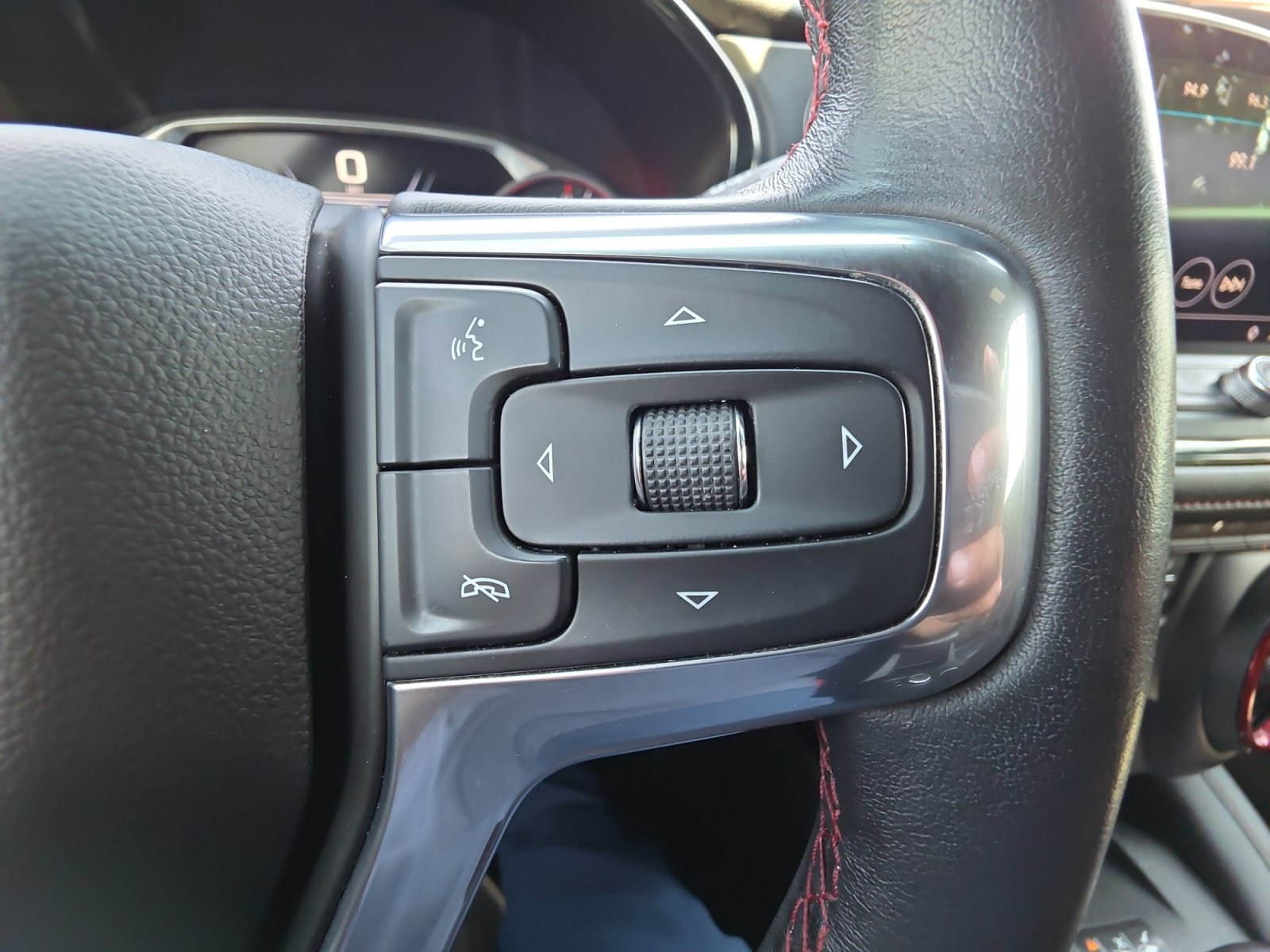 Used 2019 Chevrolet Blazer RS FWD image 20