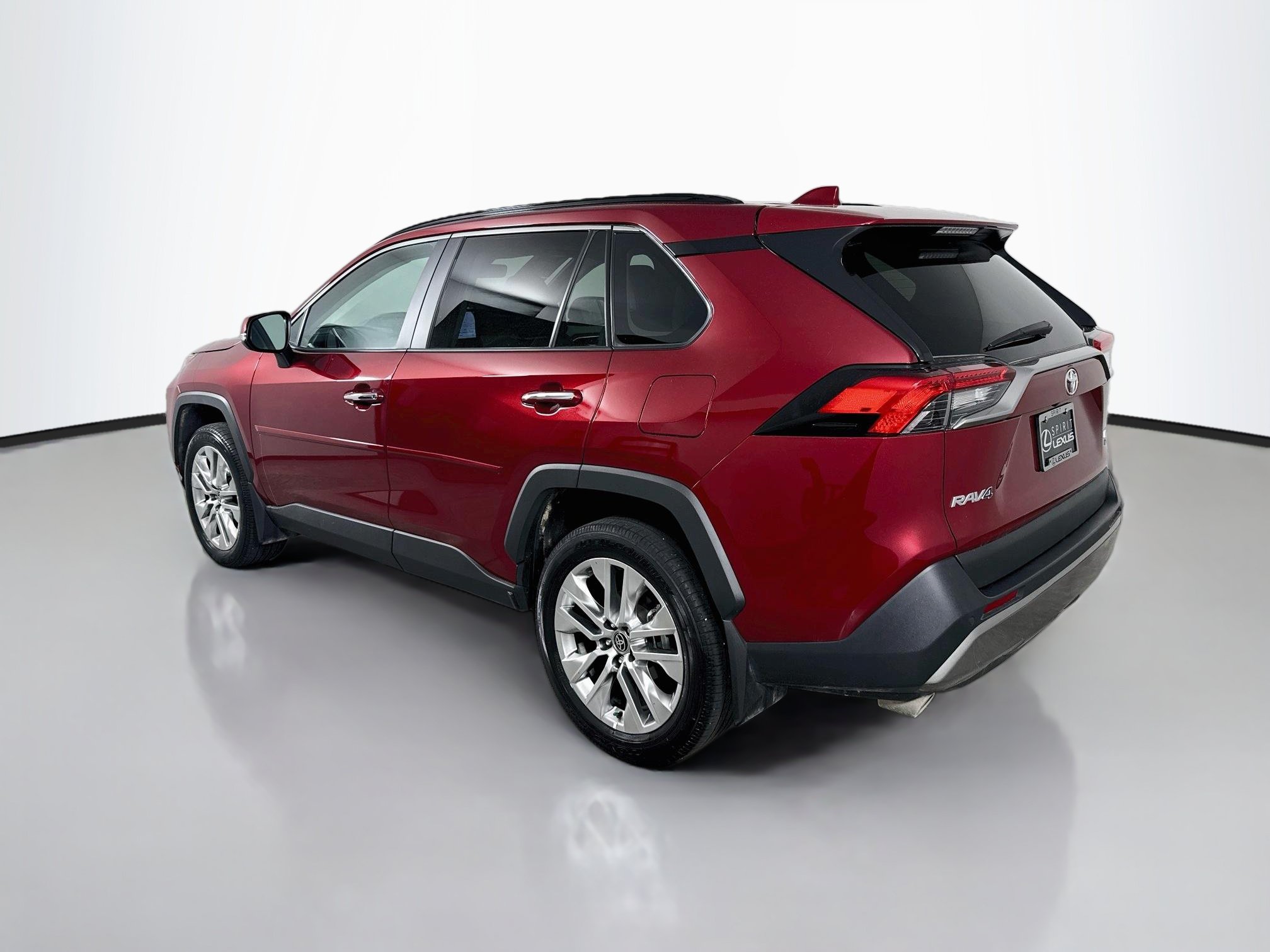 Used 2025 Toyota RAV4 Limited w/ Weather Package AWD/4WD image 5