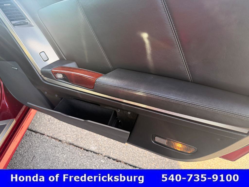 Used 2007 Cadillac XLR image 18