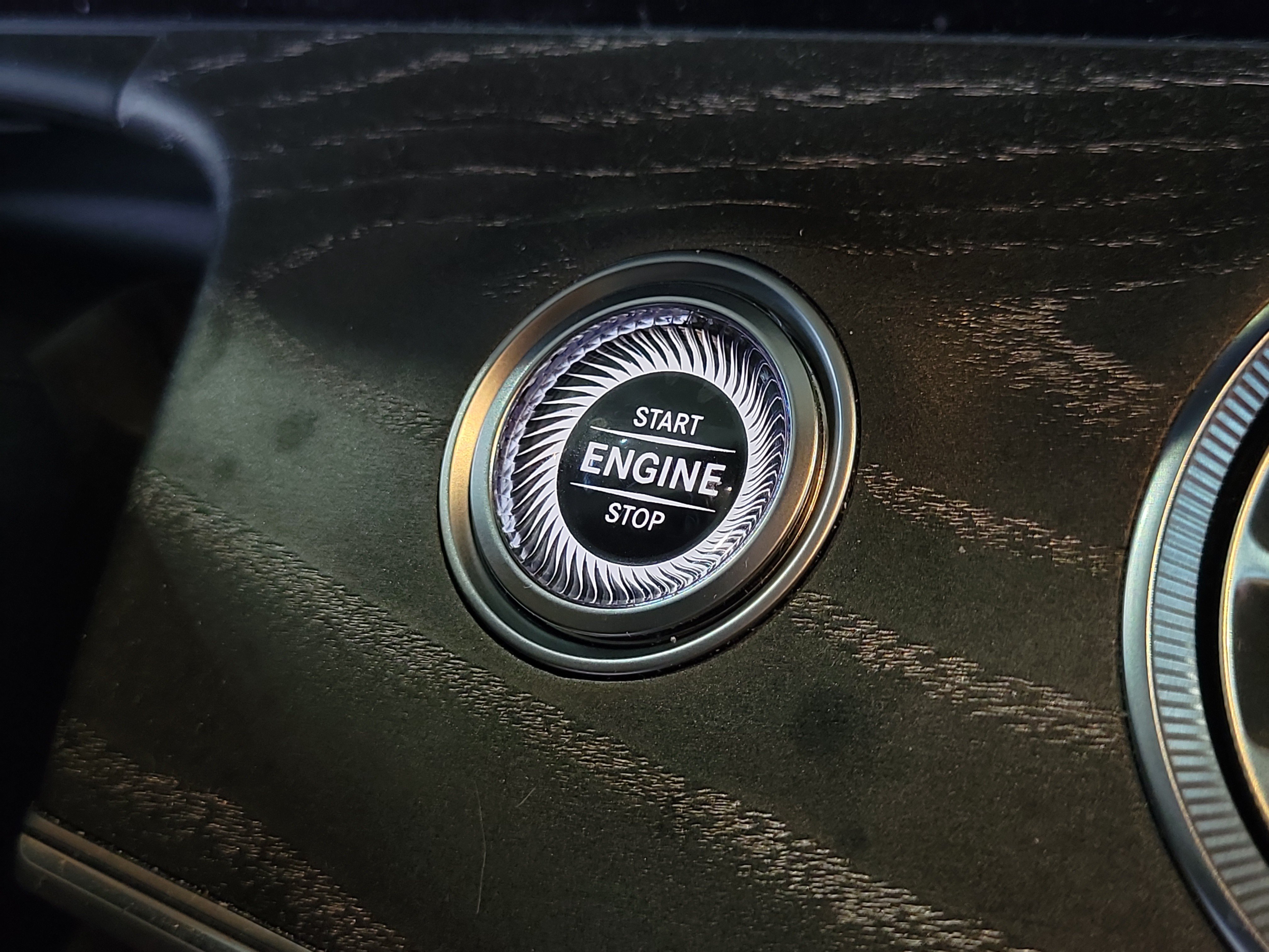 Used 2021 Mercedes-Benz AMG GT 43 image 31
