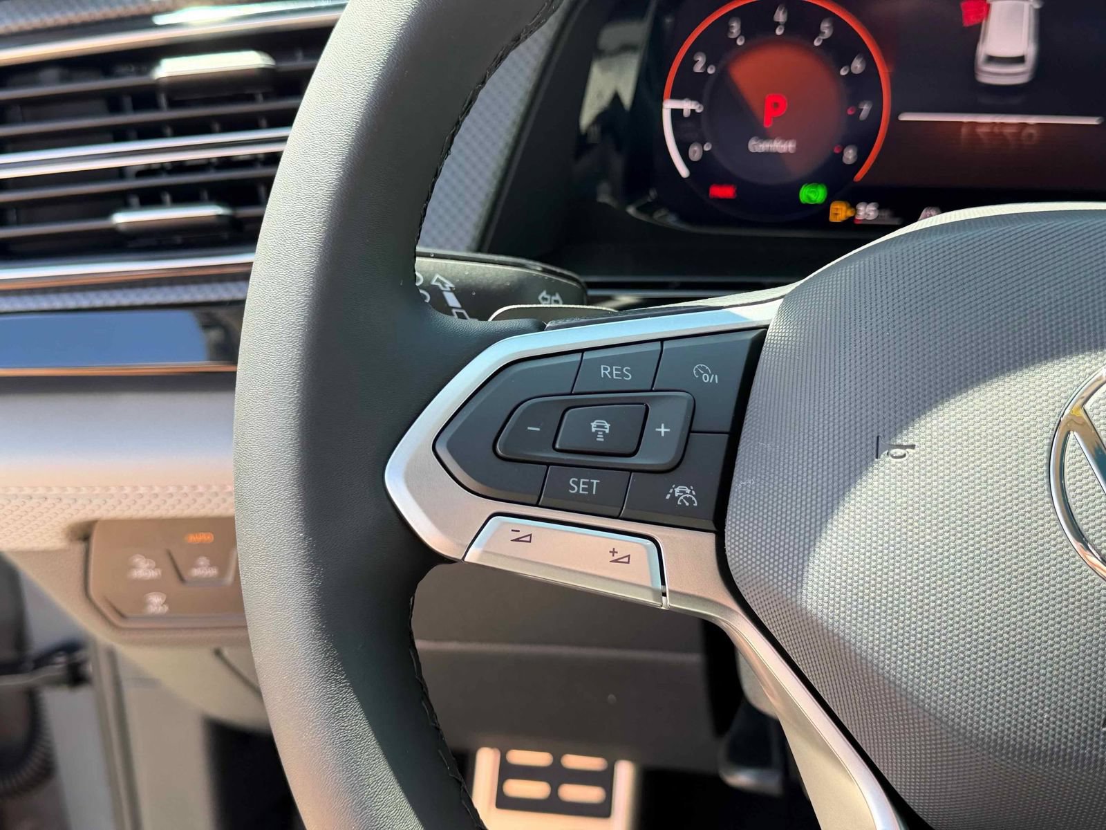 New 2026 Volkswagen Atlas Peak Edition AWD/4WD image 18