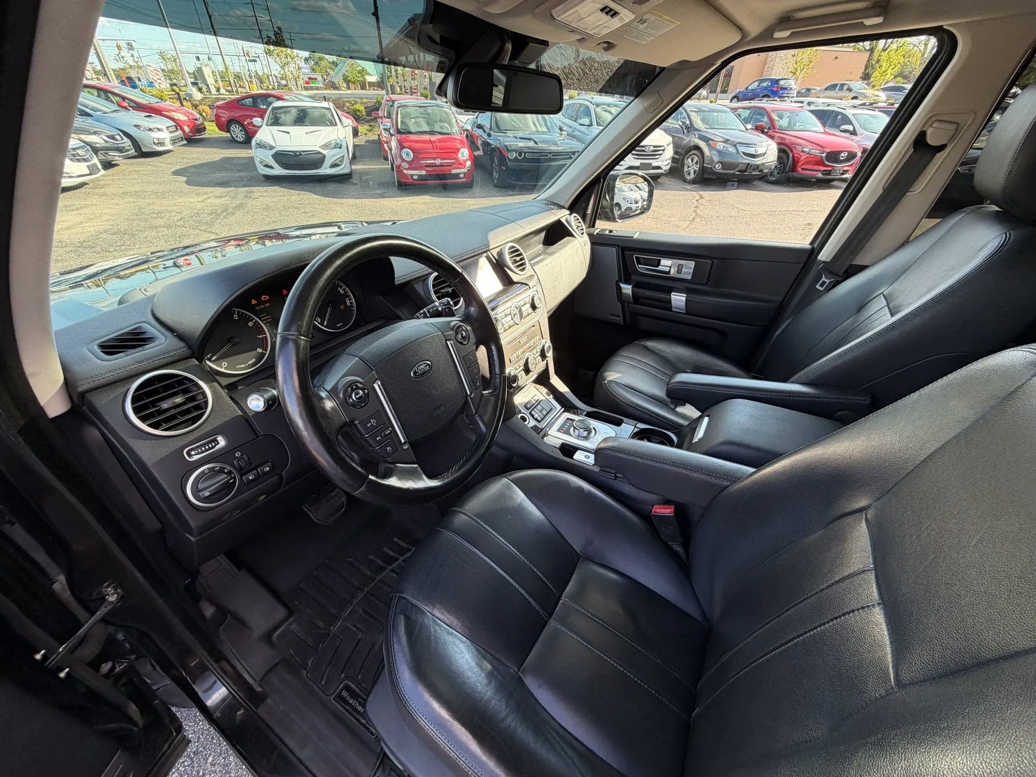 Used 2016 Land Rover LR4 HSE Silver Edition AWD/4WD image 23