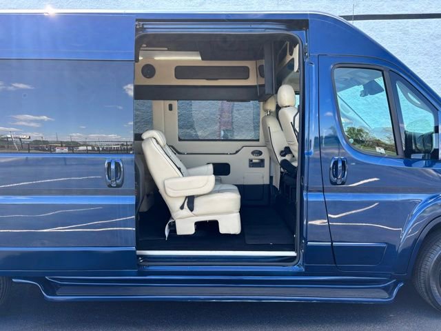 Used 2021 RAM ProMaster 2500 w/ Premium Appearance Group FWD image 7