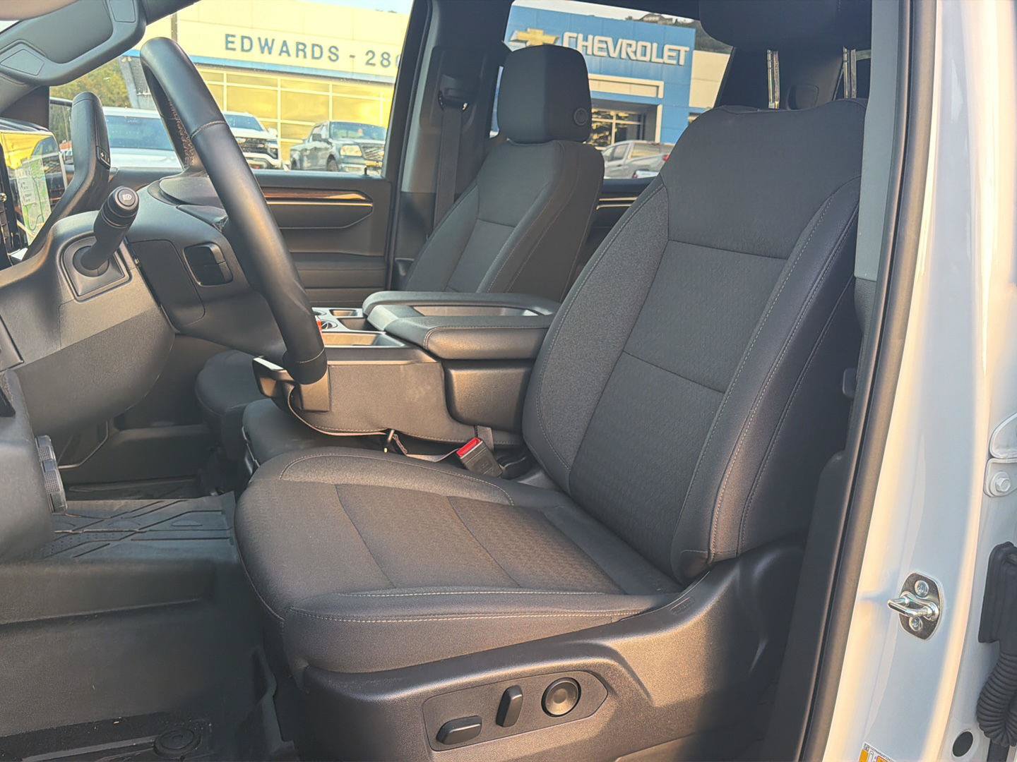 Used 2026 Chevrolet Silverado 1500 RST w/ RST Select Package RWD image 7