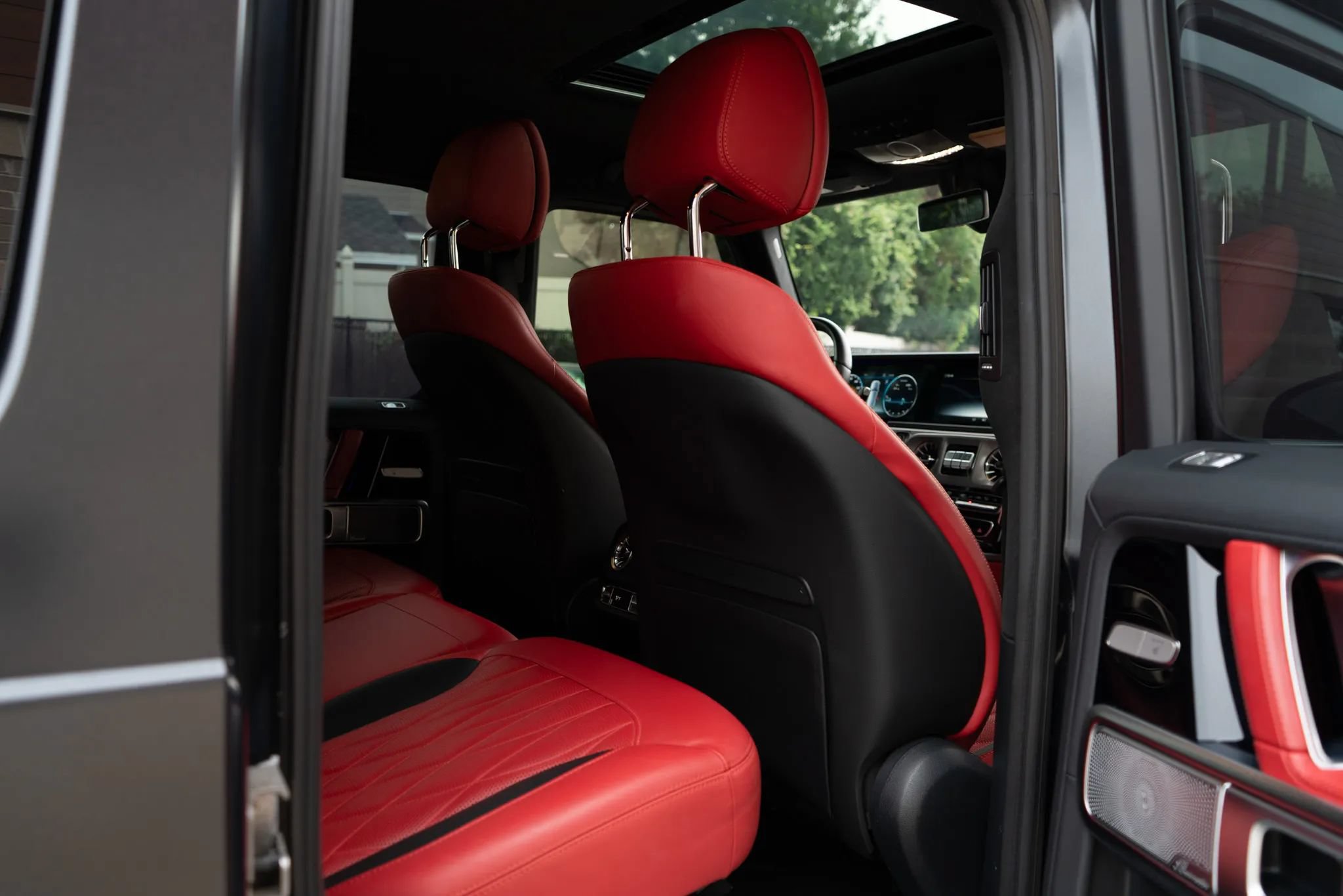 Used 2021 Mercedes-Benz G 550 image 32