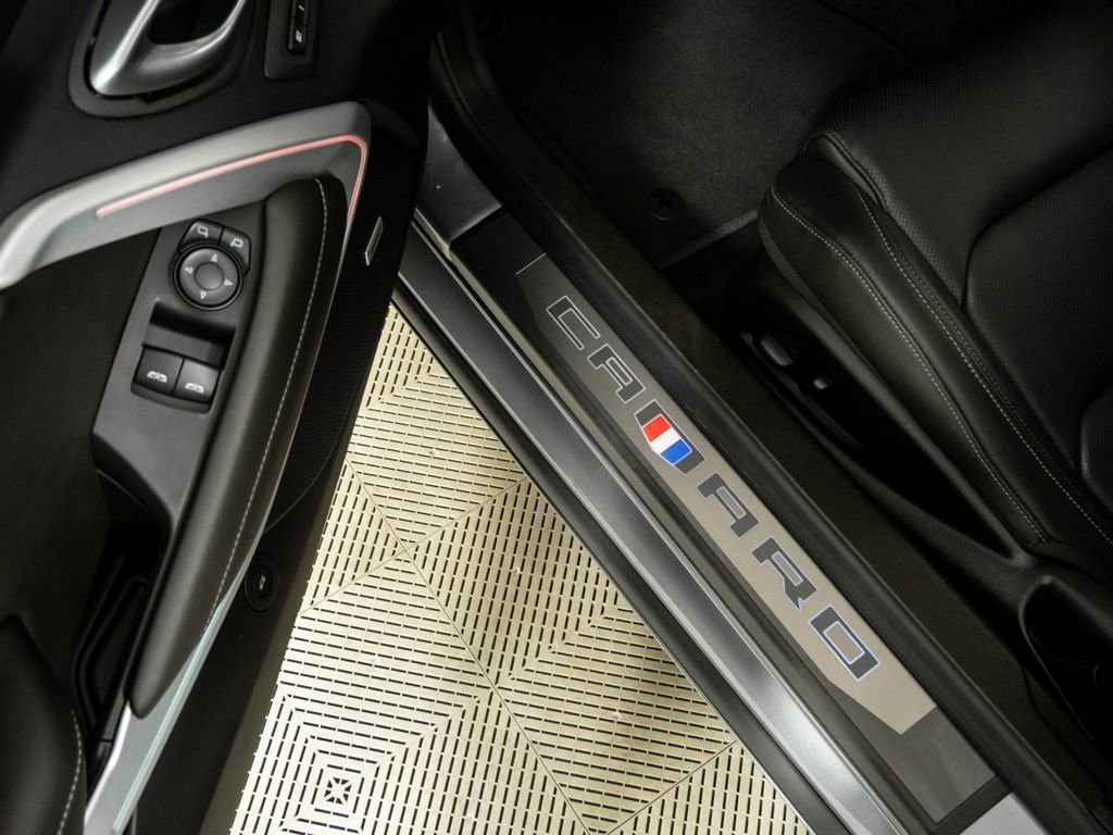 Used 2022 Chevrolet Camaro SS image 8