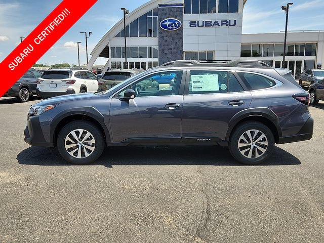 Used 2025 Subaru Outback AWD/4WD image 2