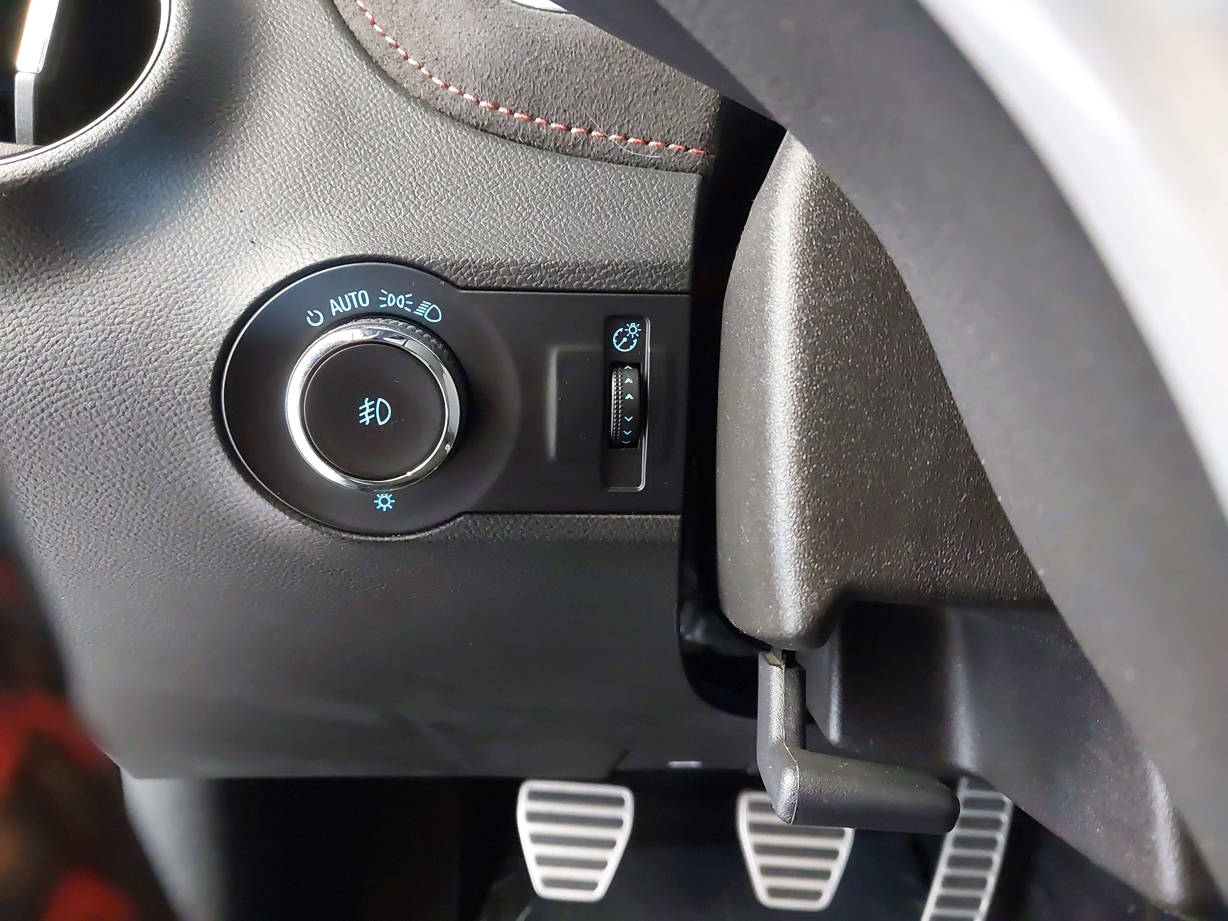 Used 2013 Chevrolet Camaro ZL1 w/ Gray Stripe Package RWD image 24